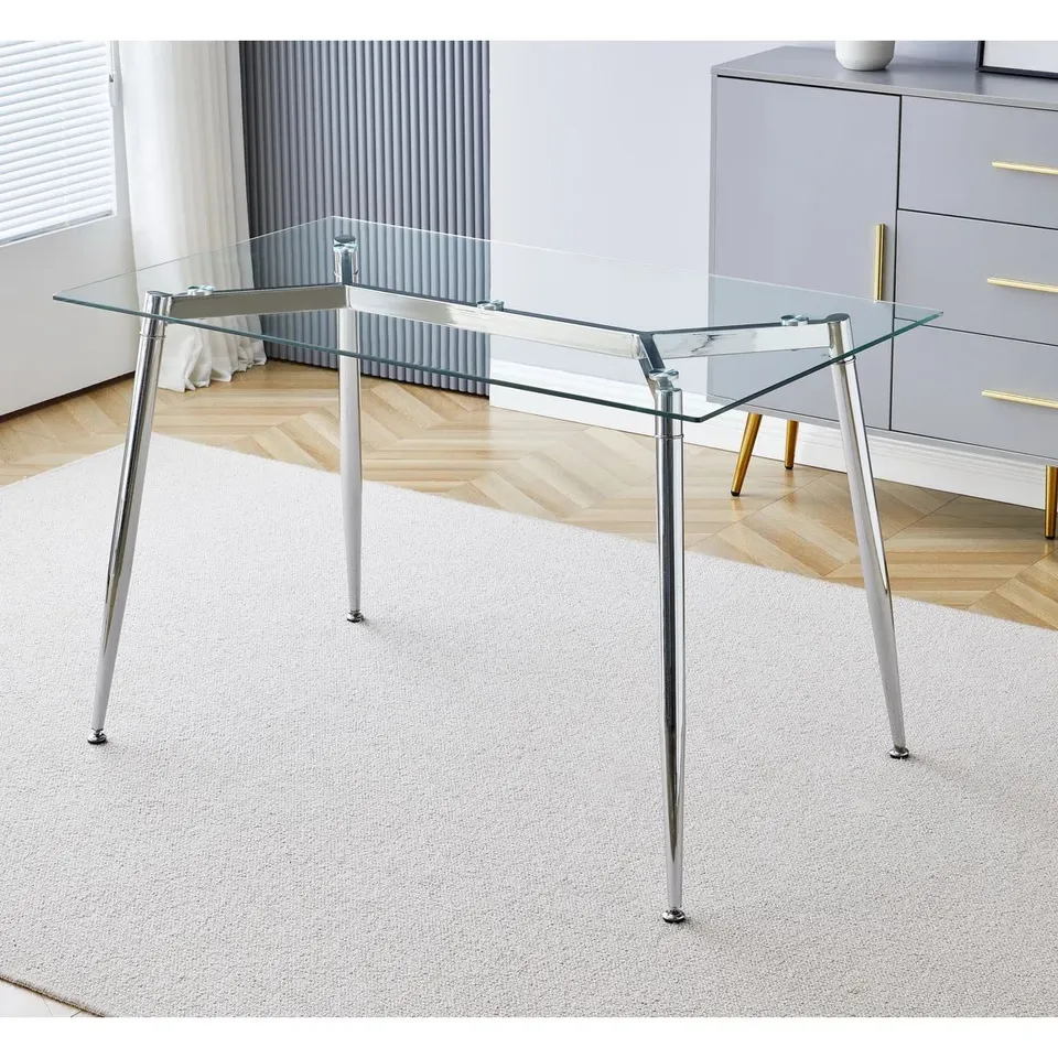 BOXED FARD SOLID WOOD DINING TABLE