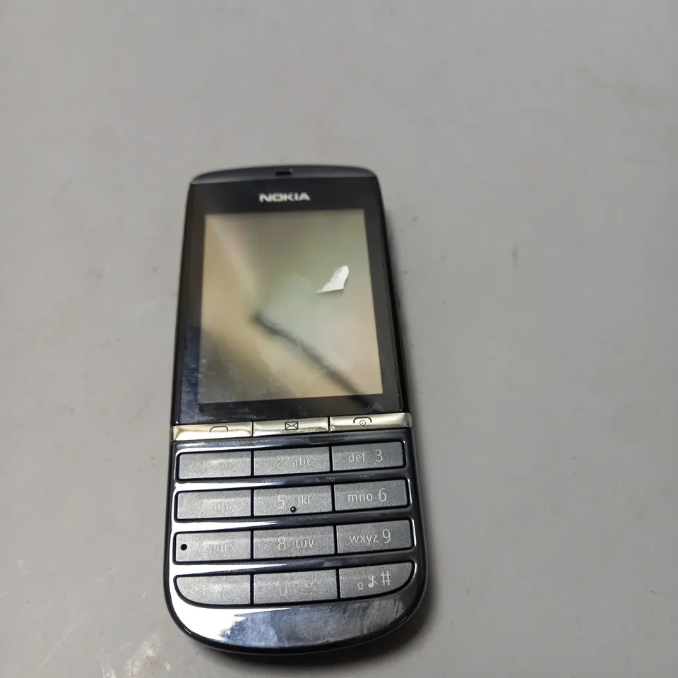 NOKIA N78 