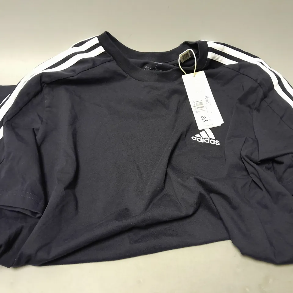 ADIDAS ESSENTIALS TEE IN NAVY - LARGE