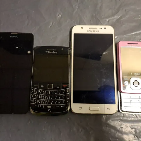 4 ASSORTED PHONES WITH MISSING BACKS & BATTERIES TO INCLUDE BLACKBERRY 9700, SONY ERICSSON T303, SM-J500FN, ETC