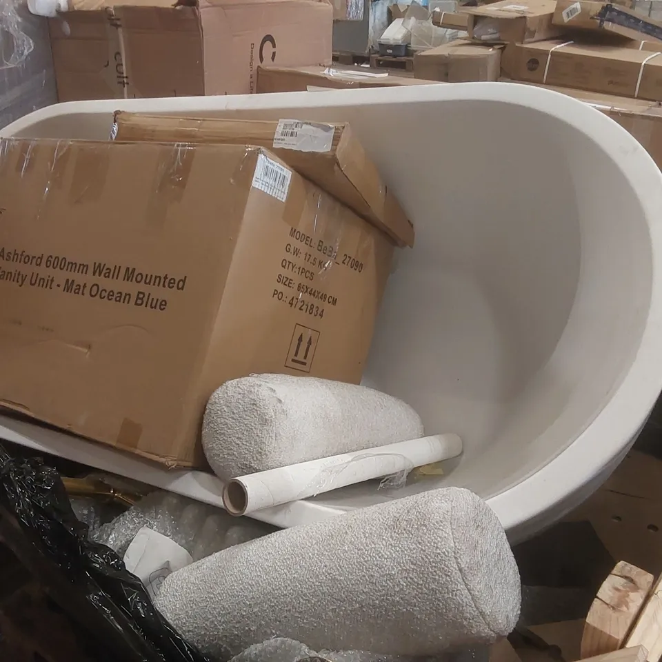 PALLET CONTAINING A LARGE QUANTITY OF ASSORTED FURNITURE ITEMS INCLUDING: BATHTUB, WALL MOUNTED VANITY BASE, RADIATOR ECT