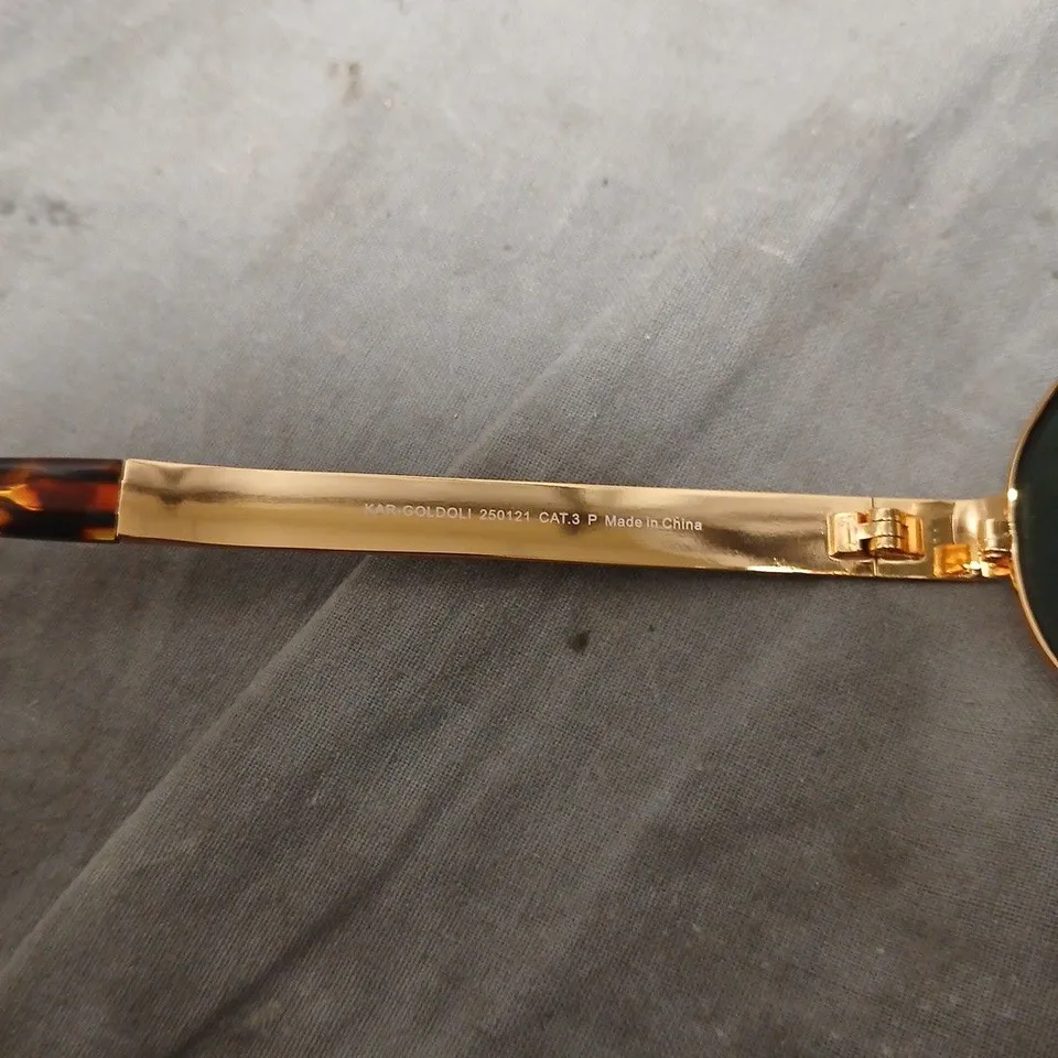 BOXED MELLER GOLD-TONE ROUND SUNGLASSES WITH GREEN LENSES