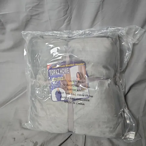 APPROXIMATELY 10 X TOPAZ HOME ULTRA PLUSH BLANKET HOODIE - GREY
