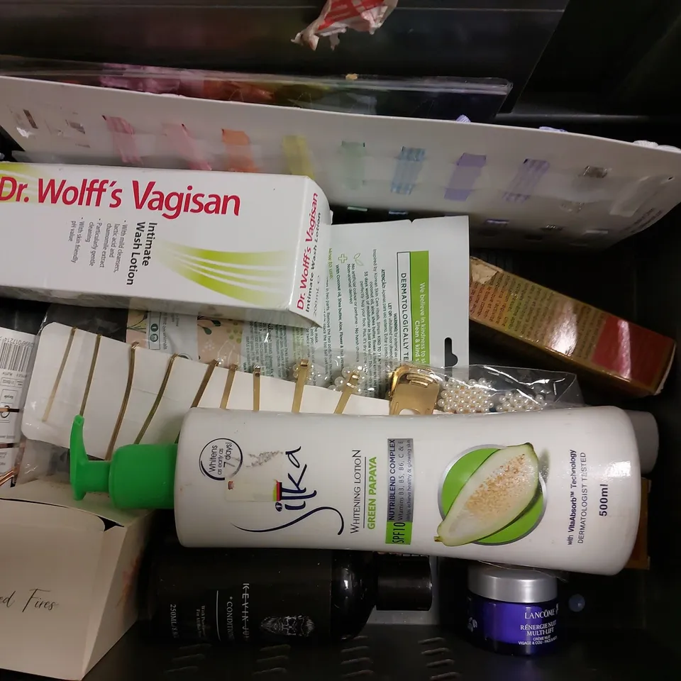 BOX OF APPROX 15 COSMETIC ITEMS TO INCLUDE HEATH HAIR + BODY WASH, CERAVE LOTION, MYLEE PREP AND REMOVE DUO GEL REMOVER