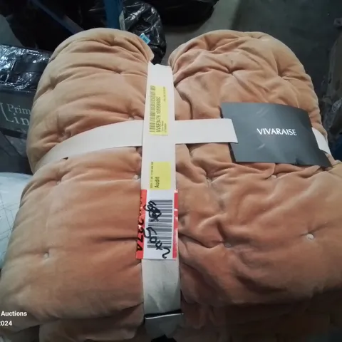 THROW BLANKET