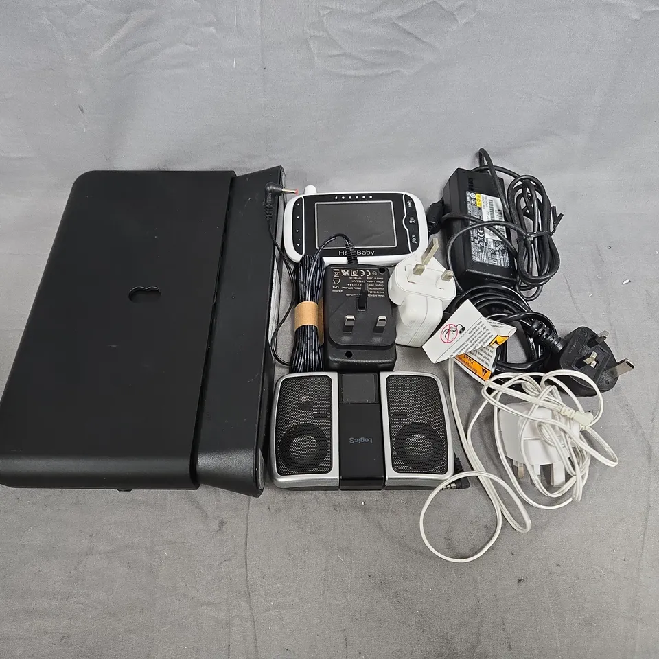 APPROXIMATELY 15 ASSORTED HOUSEHOLD ITEMS TO INCLUDE SMART HUB, ASSORTED CABLES AND WIRES AND BABY MONITOR