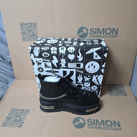 BOXED KOI THE SILENCE MENS PLATFORM GRUNGE BOOTS BLACK UK SIZE 9 