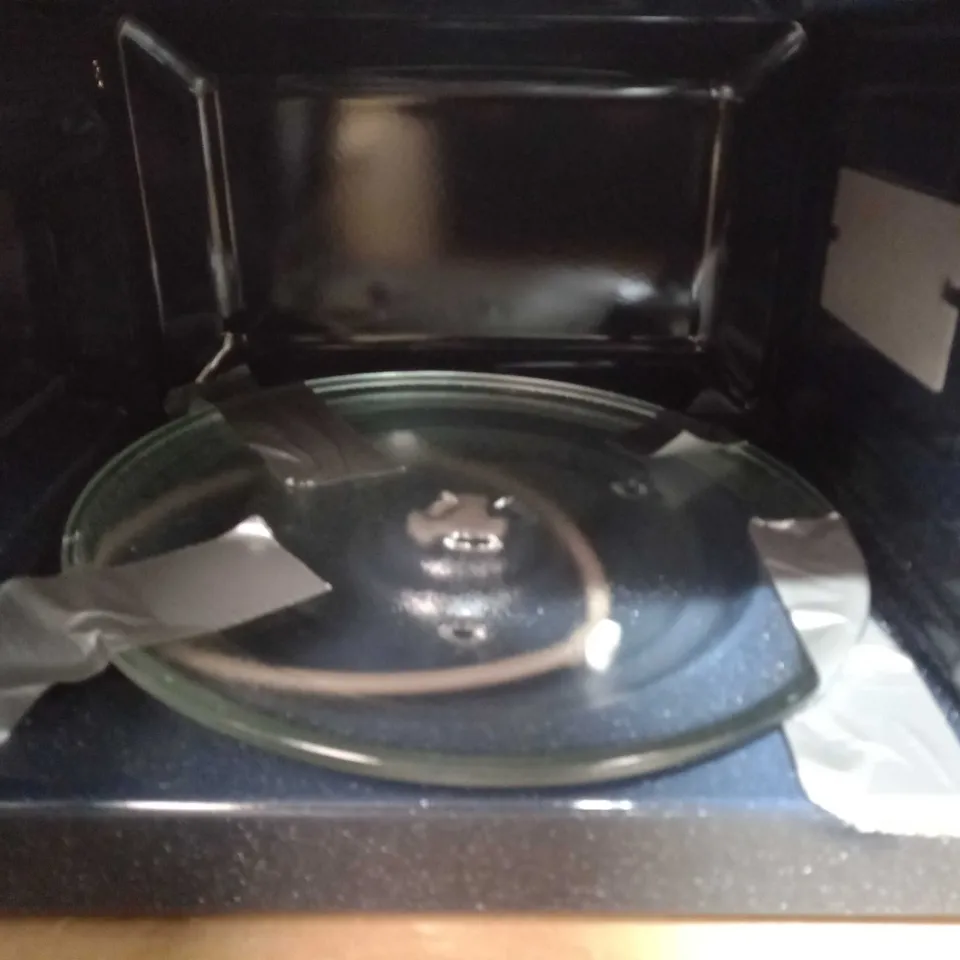 SAMSUNG 23L MICROWAVE OVEN RRP £179