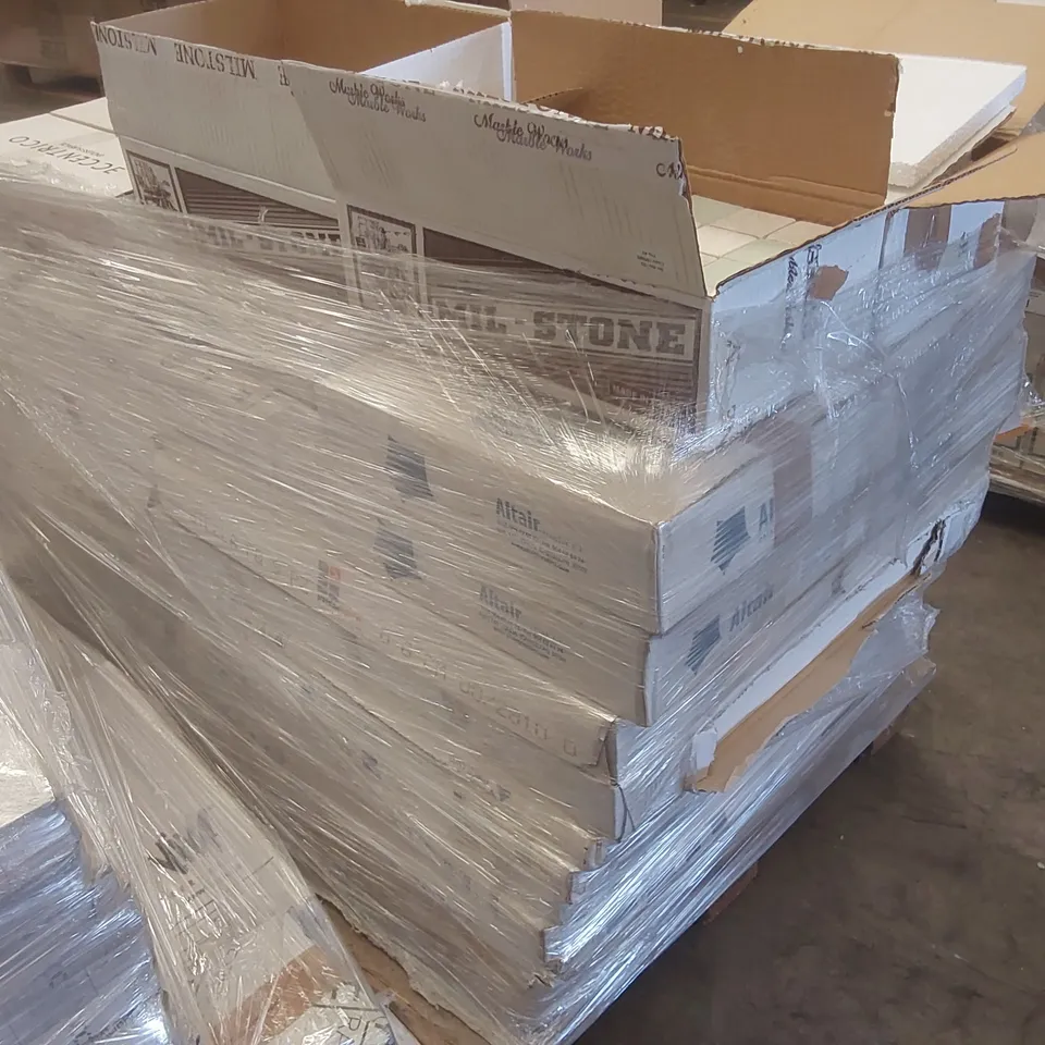 PALLET CONTAINING A VERY LARGE QUANTITY OF ASSORTED TILES