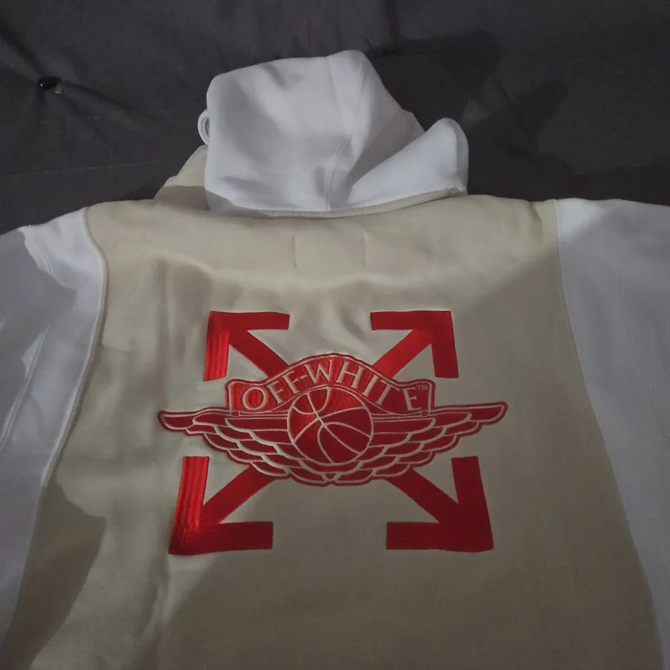 JORDAN OFF-WHITE HOODIE WITH RED LOGO AND BEIGE PANELING – S
