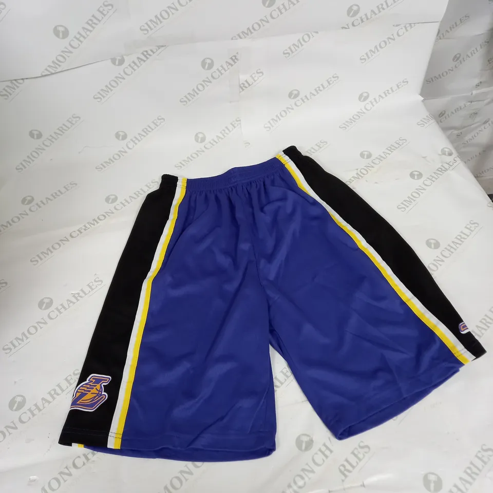 LA LAKERS HOME JERSEY AND SHORTS WITH 23 JAMES SIZE XXL