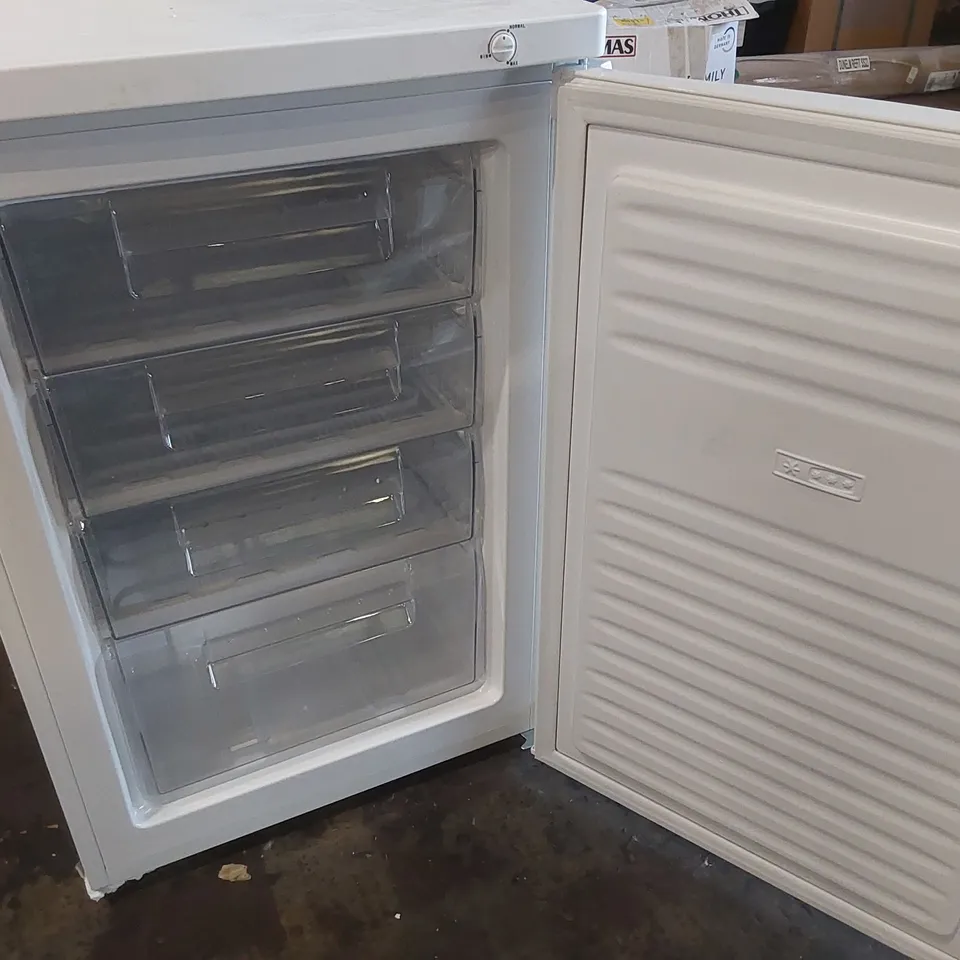 BOXED BRAND NEW ENGLISH ELECTRIC UNDER COUNTER FREEZER WHITE EEF085H