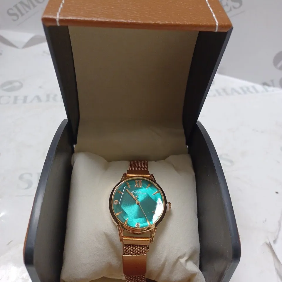 LADIES LA BANUS WATCH – CHAIN LINK METAL STRAP – MAGNETIC CLASP