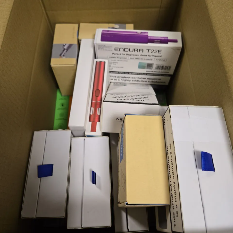 APPROXIMATELY 20 VAPES & E-CIGARETTES TO INCLUDE VAPORESSO, INNOKIN, FREEMAX ETC 