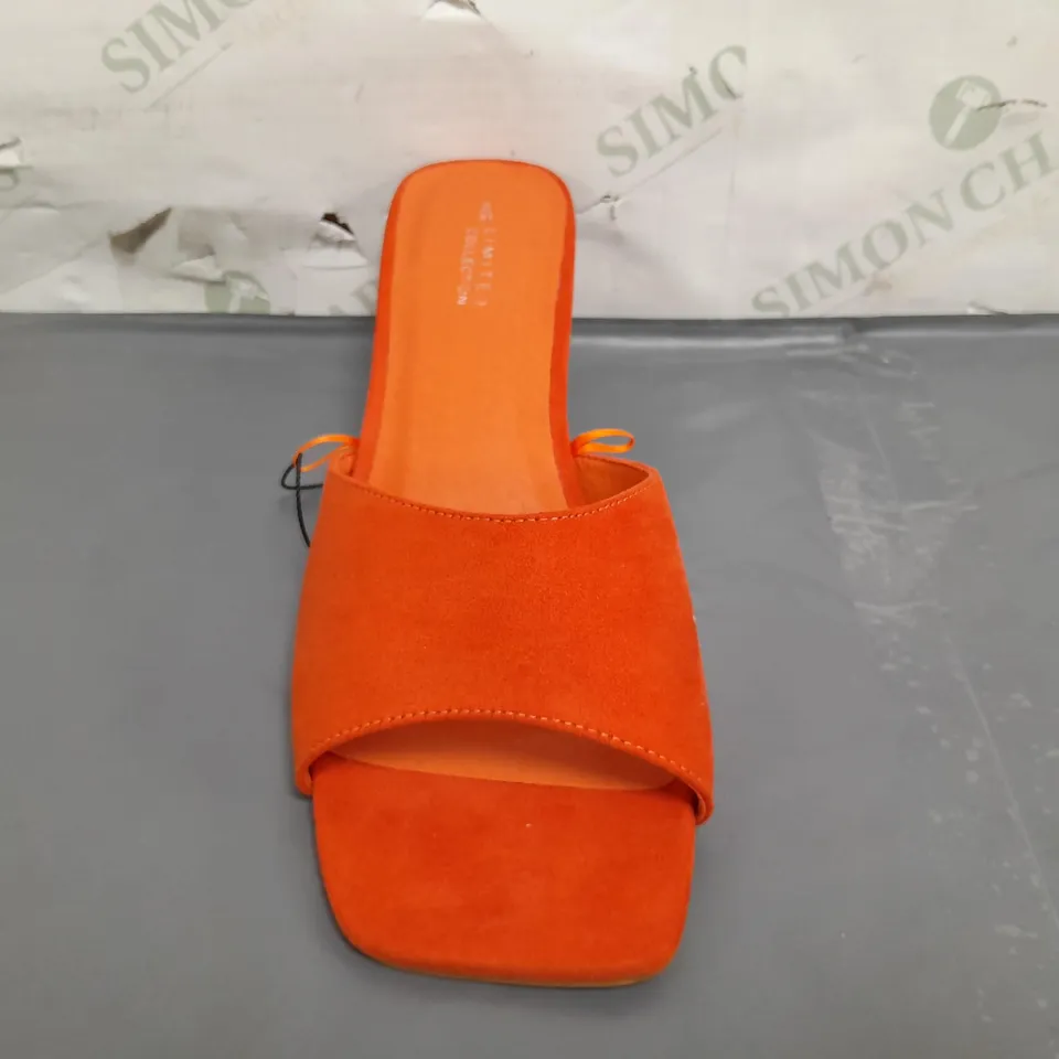BOXED PAIR OF LIMITED COLLECTION OPEN TOE HEELED SANDALS IN ORANGE SIZE 8