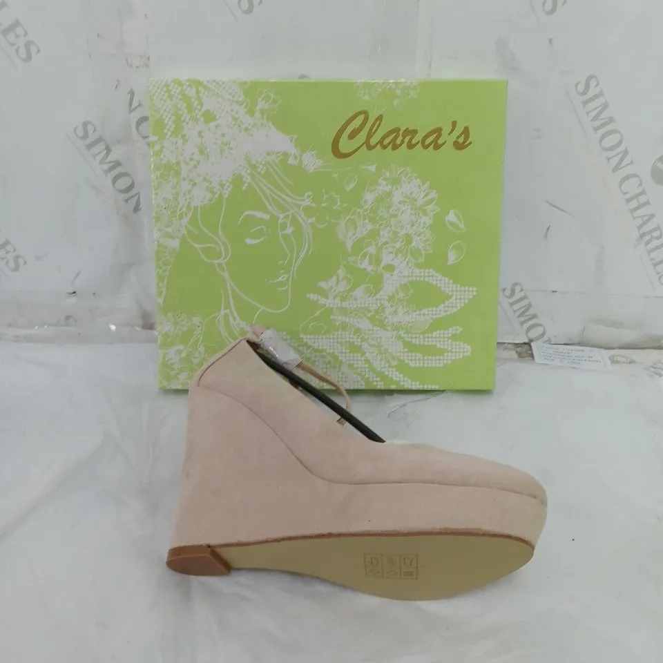 LARGE BOX OF APPROXIMATELY 10 BOXED CLANAS WEDGE BEIGE HEELS IN VARIOUS SIZE 