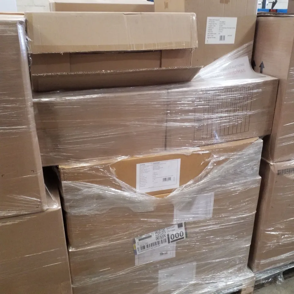 PALLET CONTAINING ASSORTED CHRISTMAS PRODUCTS & DECORATIONS INCLUDING MACHE GINGERBREAD HOUSE, SMALL BERRY FLORAL PICKS & LARGE PINECONES DECORATIONS