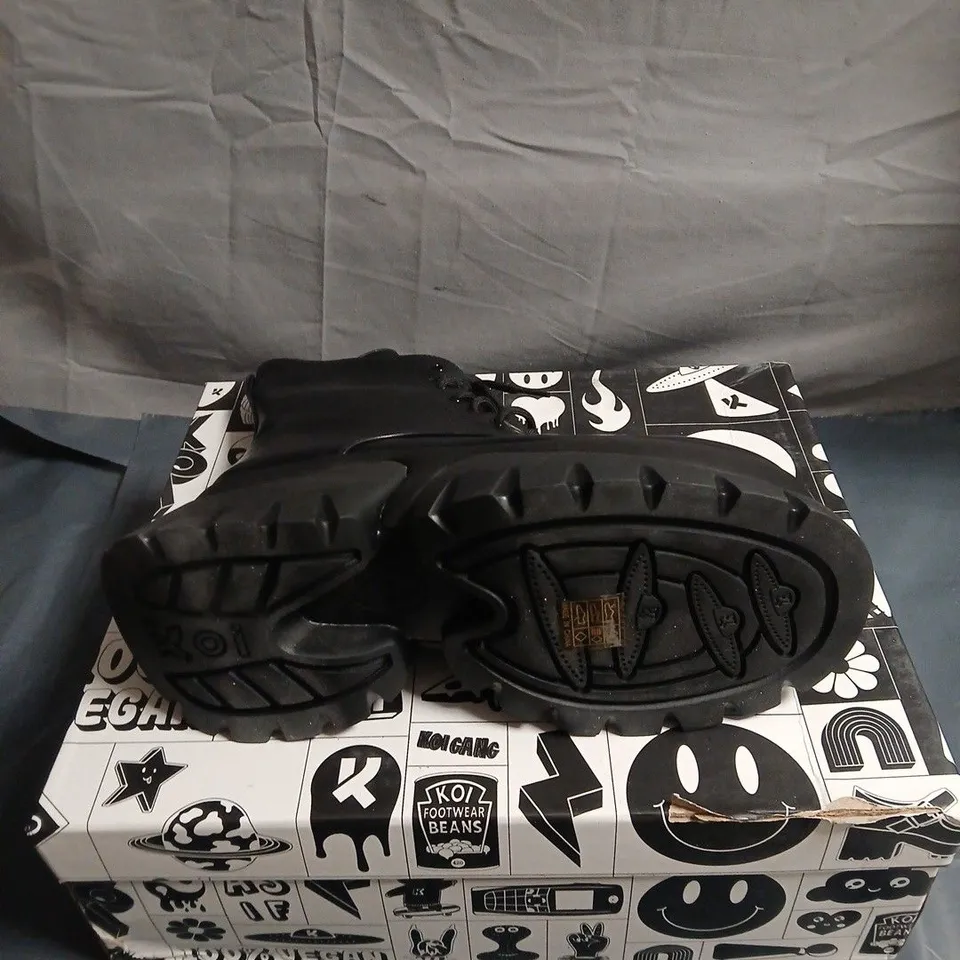 KOI RANCOR FOOTWEAR BLACK LEATHER COMBAT BOOTS – PLATFORM LUG SOLE SIZE 7