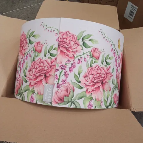BOXED LAMP SHADE 