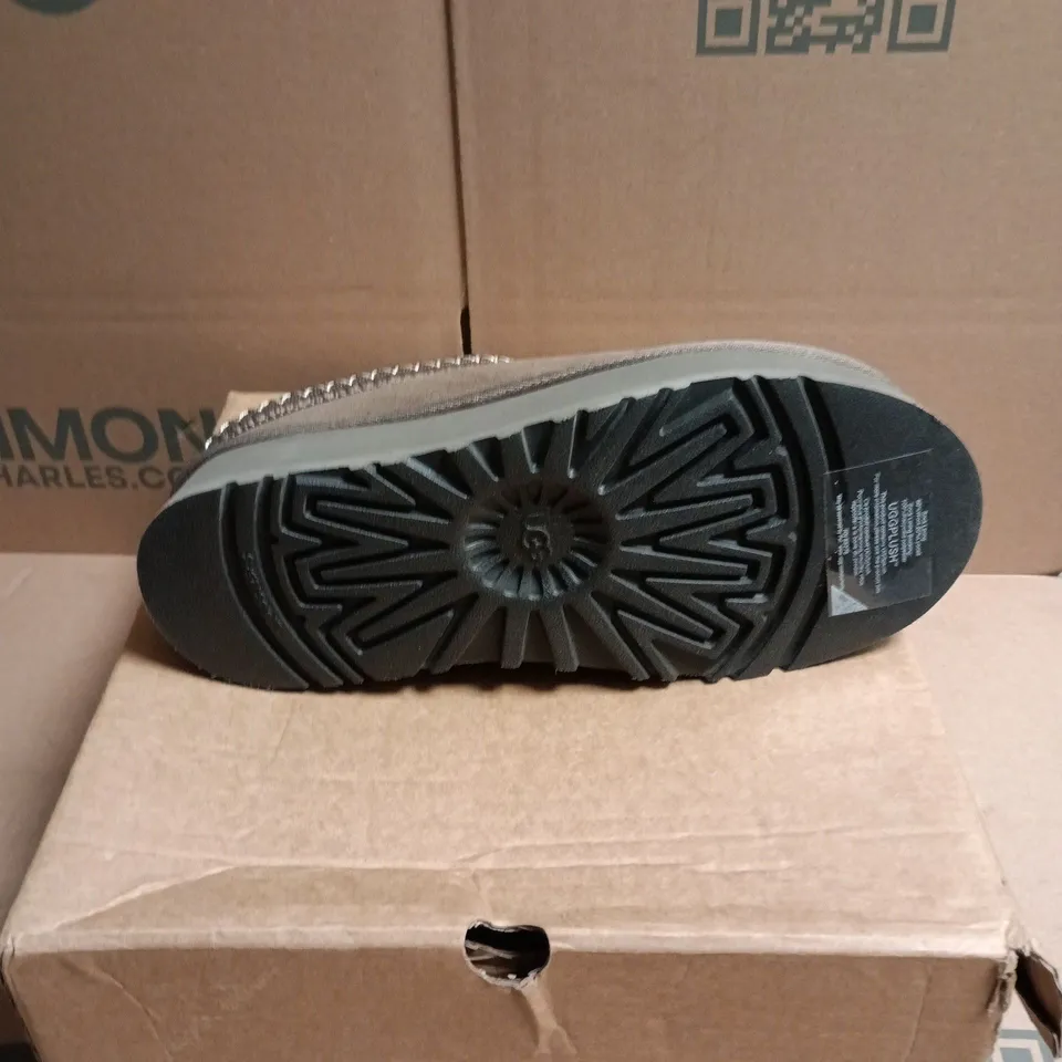 BOXED PAIR OF UGG CLASSIC ULTRA MINI PLATFORM SHOES - 5