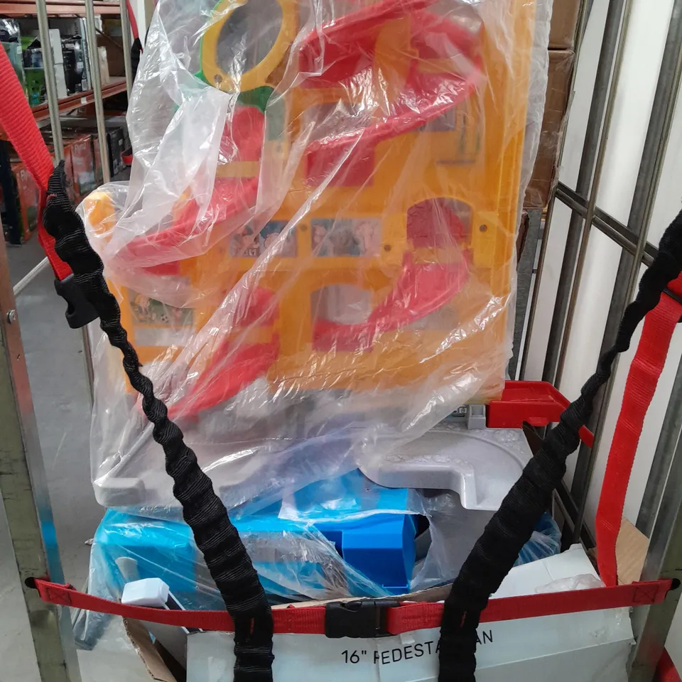 CAGE OF APPROXIMATELY 10 ASSORTED HOUSEHOLD ITEMS TO INCLUDE FIRST STEP BABY WALKER, ETC - COLLECTION ONLY