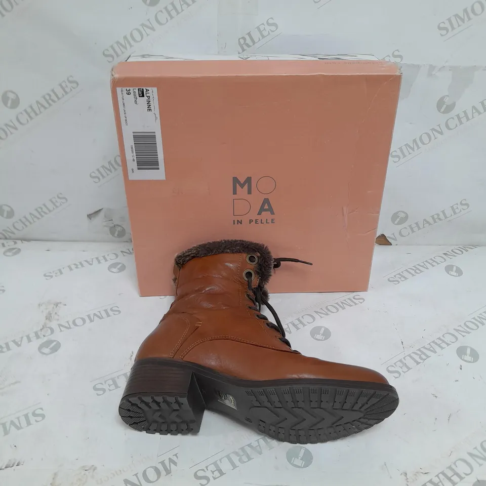 BOXED  MODA IN PELLE FAUX FUR LINED LACE UP BOOTS ALPINNE TAN SIZE 39 