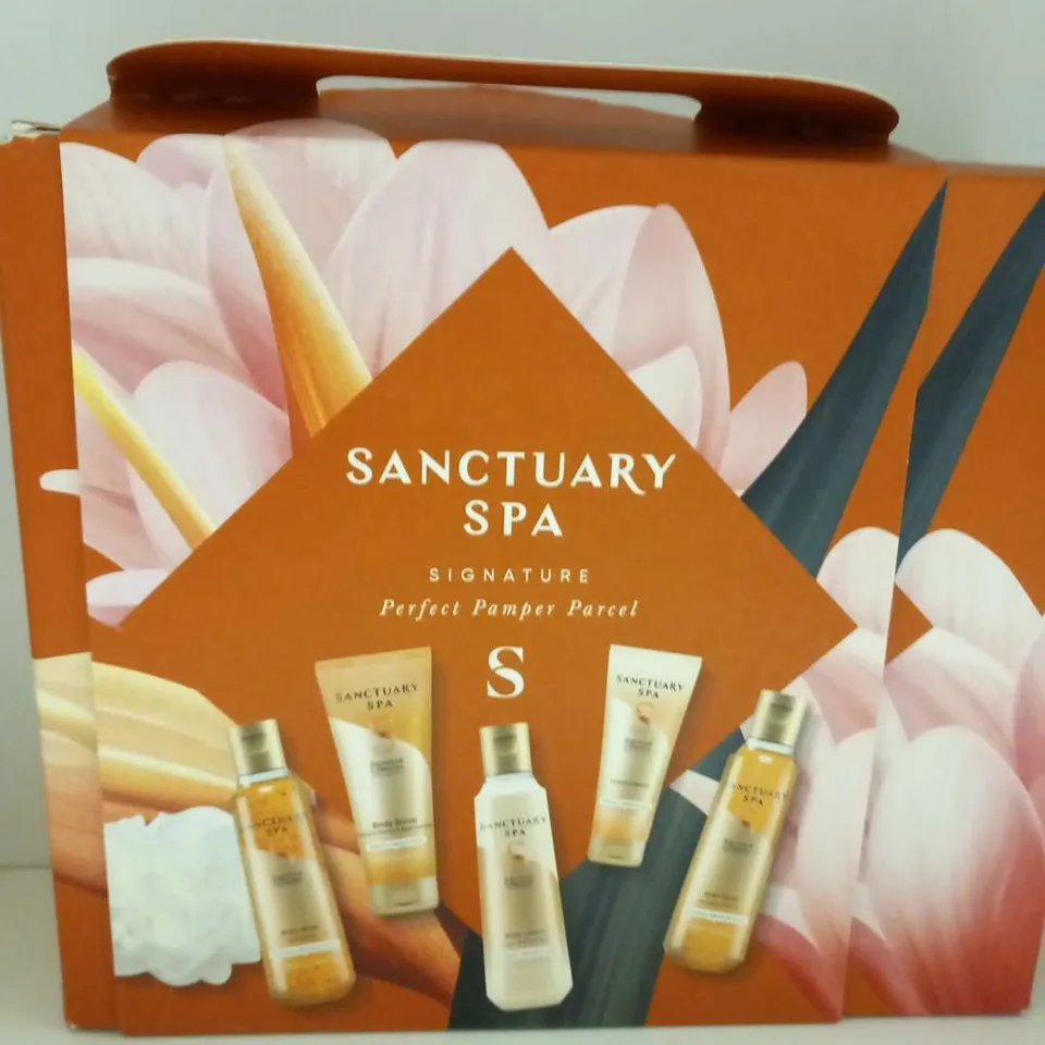 BOXED SANCTUARY SPA SIGNATURE PERFECT PAMPER PARCEL