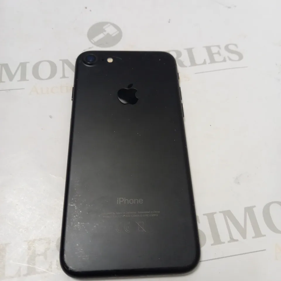 APPLE IPHONE 7 MODEL A1778 