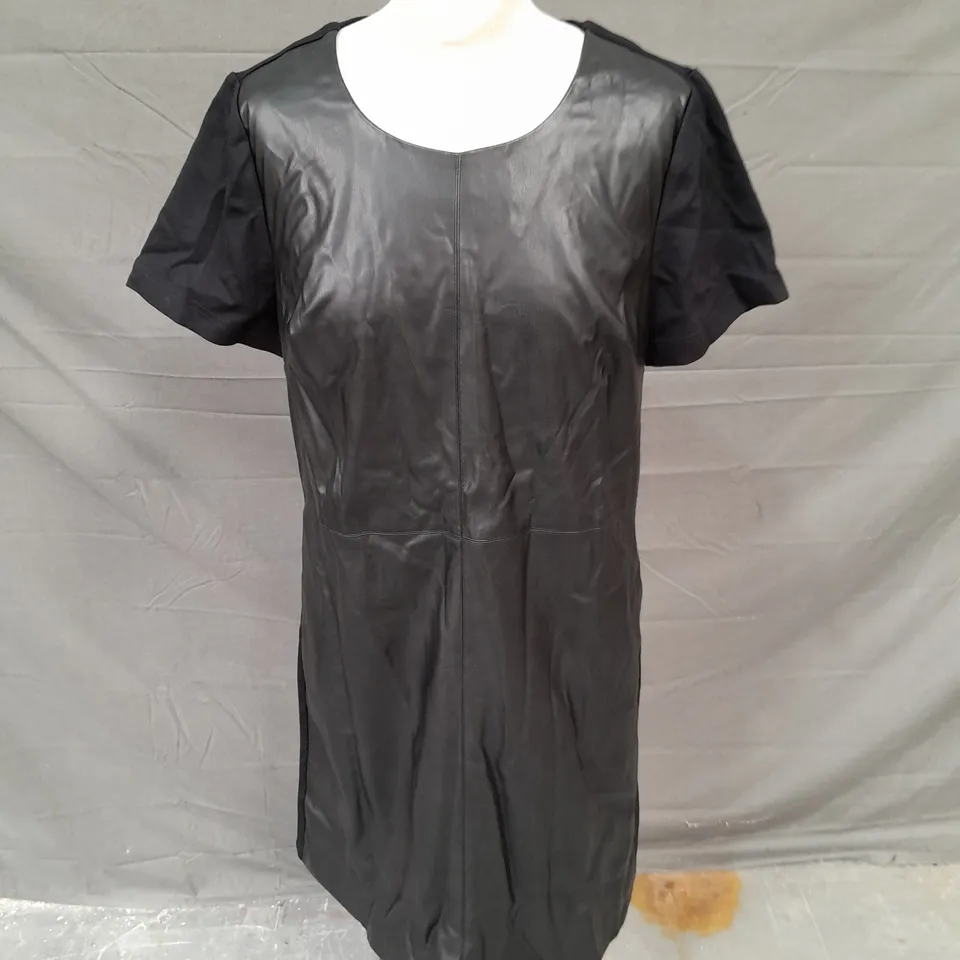DANNII MINOGUE FAUX LEATHER DRESS PETITE IN BLACK SIZE 12
