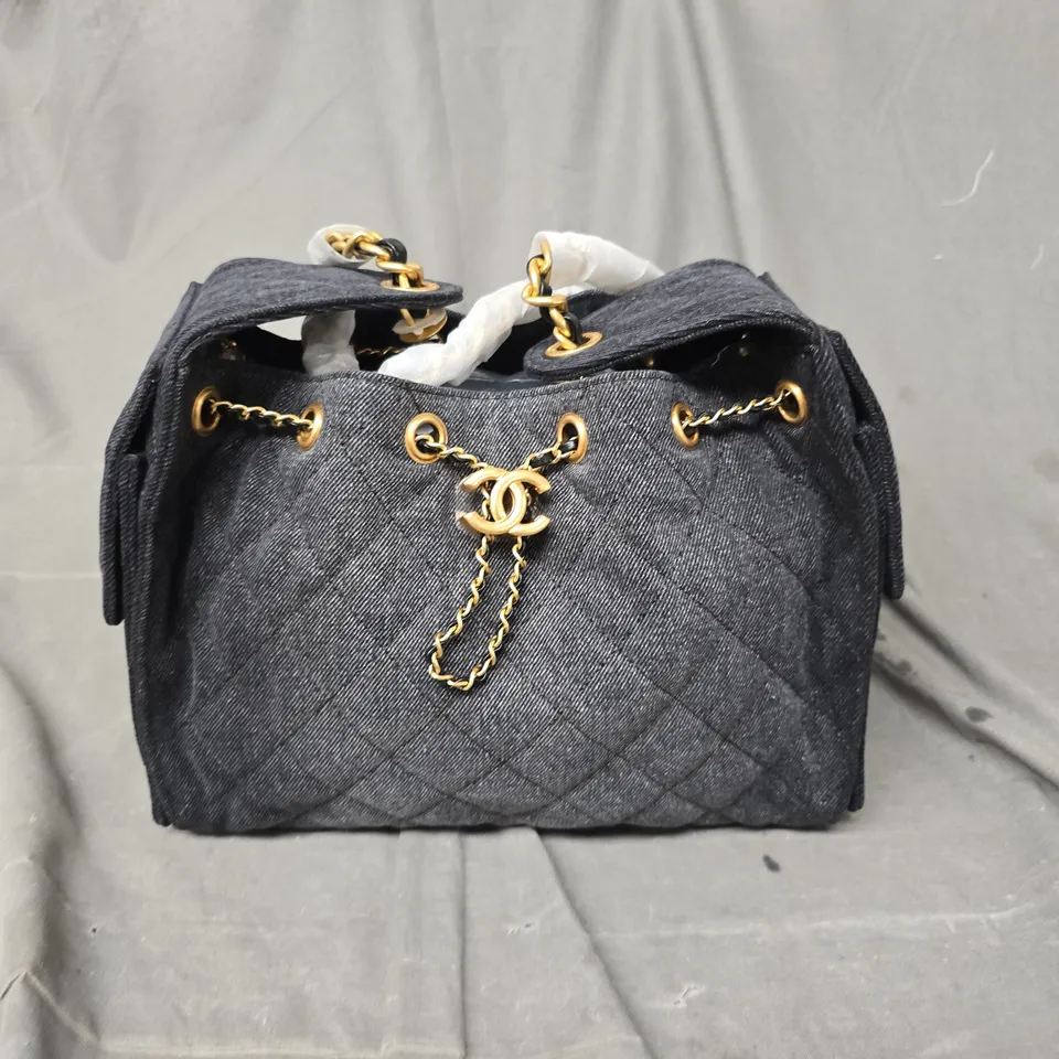 CHANEL QULITED BAG
