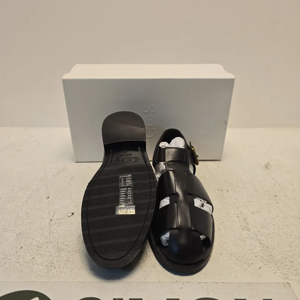 COS BLACK LEATHER SANDALS – UK 10 (EU 44)
