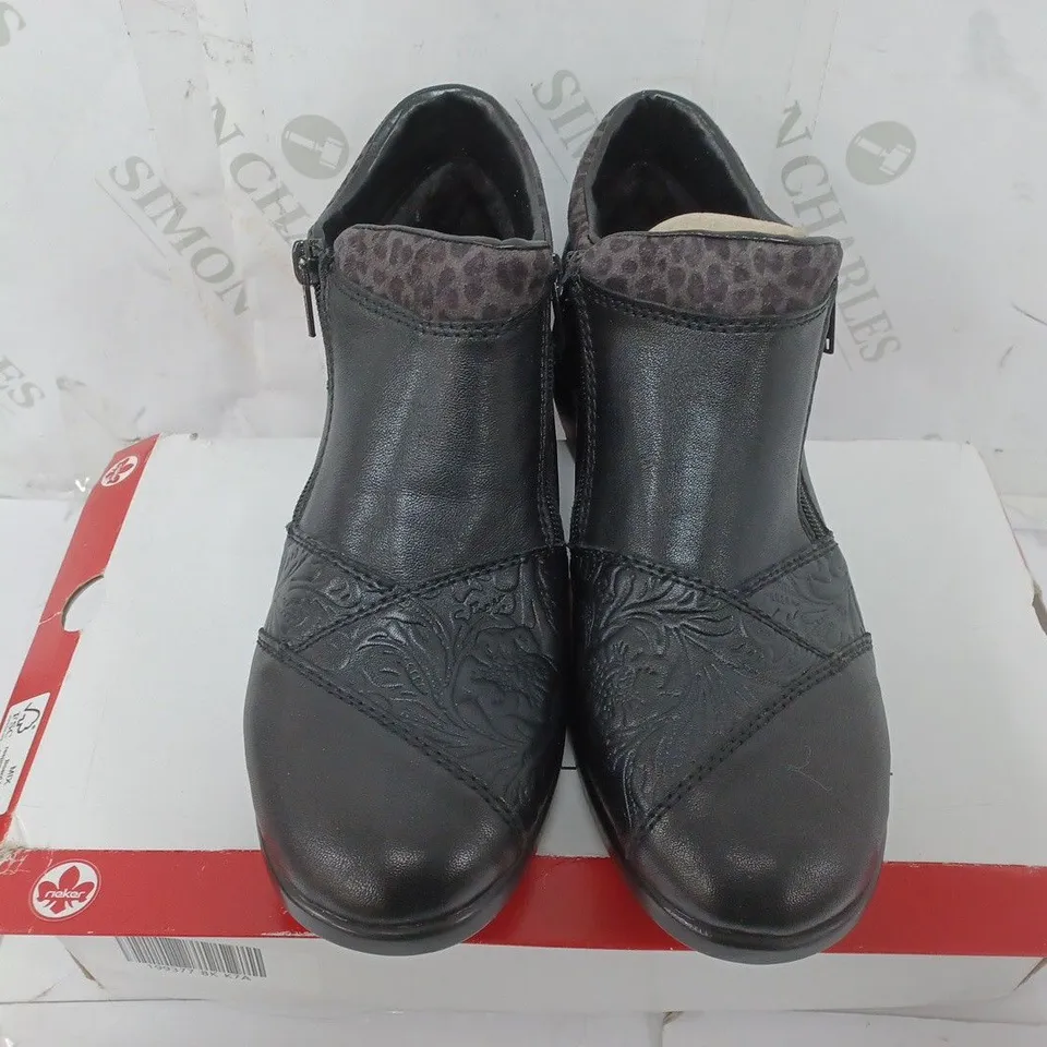 BOXED RIEKER LEATHER DOUBLE ZIP WATER RESISTANT BOOT IN BLACK - SIZE 39