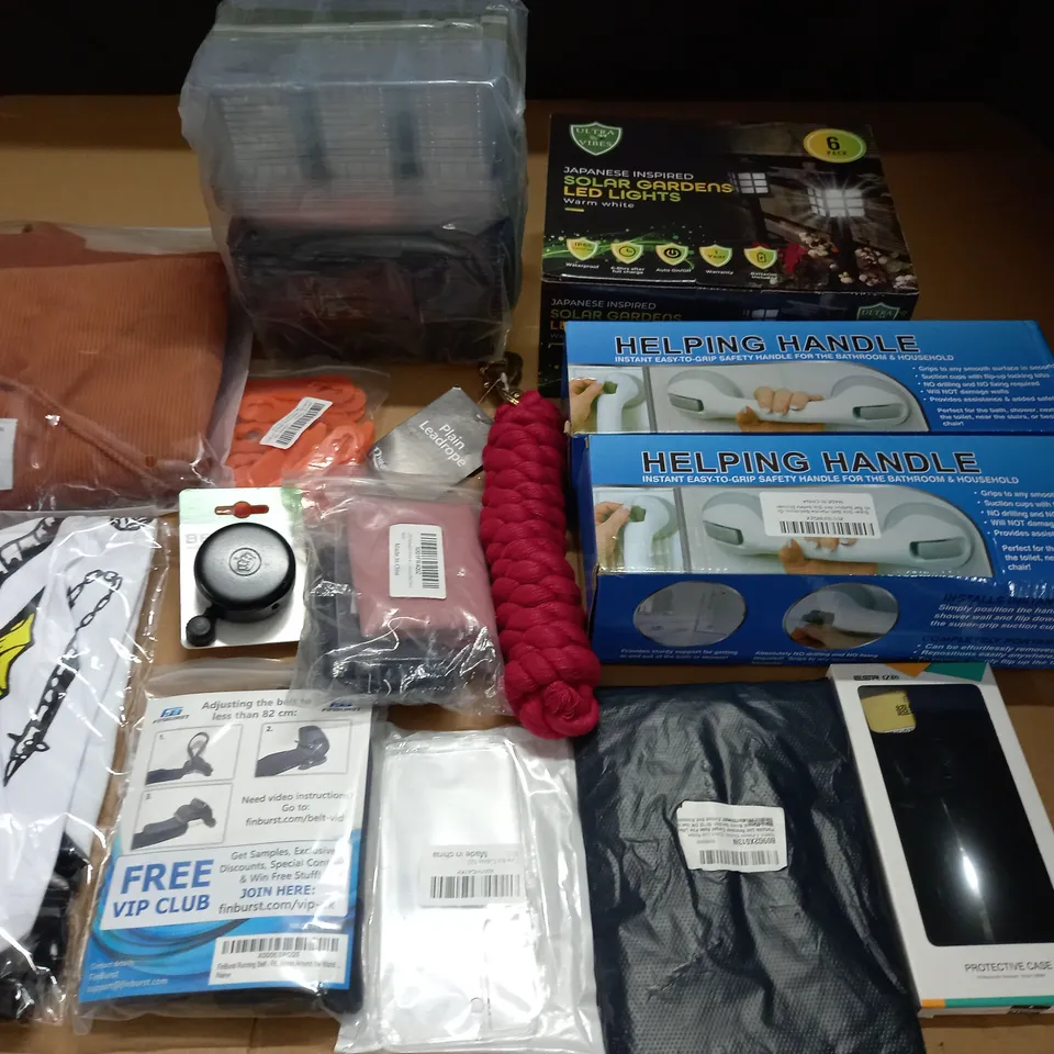 LARGE QUANTITY OF ASSORTED HOUSEHOLD ITEMS TO INCLUDE SEED TRAYS, SOLAR LIGHTS AND HELPER HANDLES