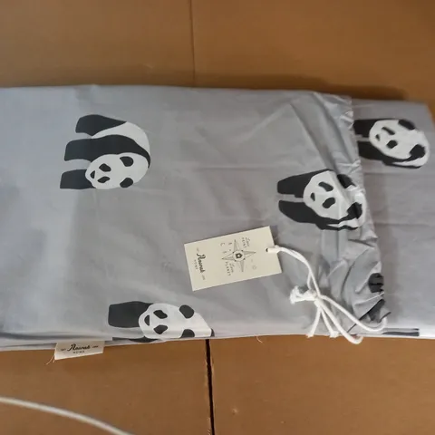 ANORAK PANDAS SINGLE BEDDING SET