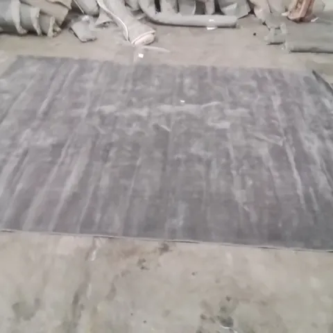 QUALITY DESIGNER AREA RUG - APPROXIMATELY 310X230CM