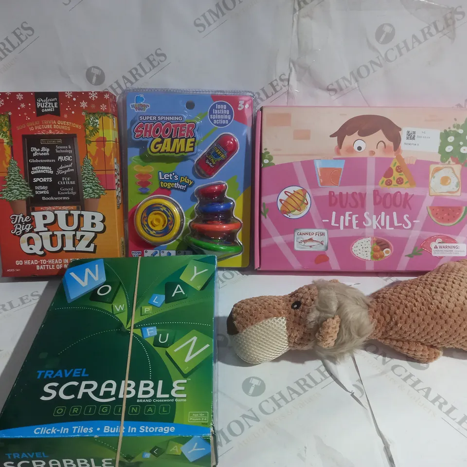 BOX OF APPROX 20 ASSORTED TOYS TO INCLUDE - BUSY BOK LIFE SKILLS - TRAVEL SCRABBLE - SUPER SPINNING SHOOTER GAME ECT