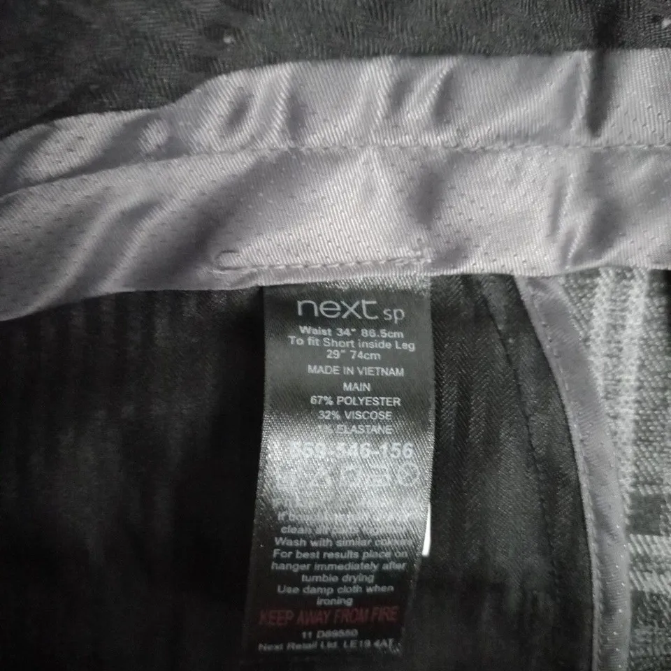 NEXT MEN’S GREY CHECK TROUSERS – UK 34 (34W) X 29L