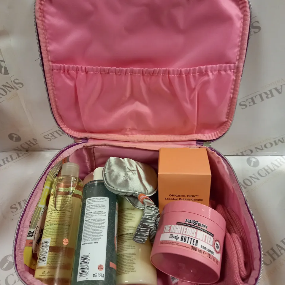 SOAP & GLORY WIND DOWN WONDER PAMPER GIFT SET	
