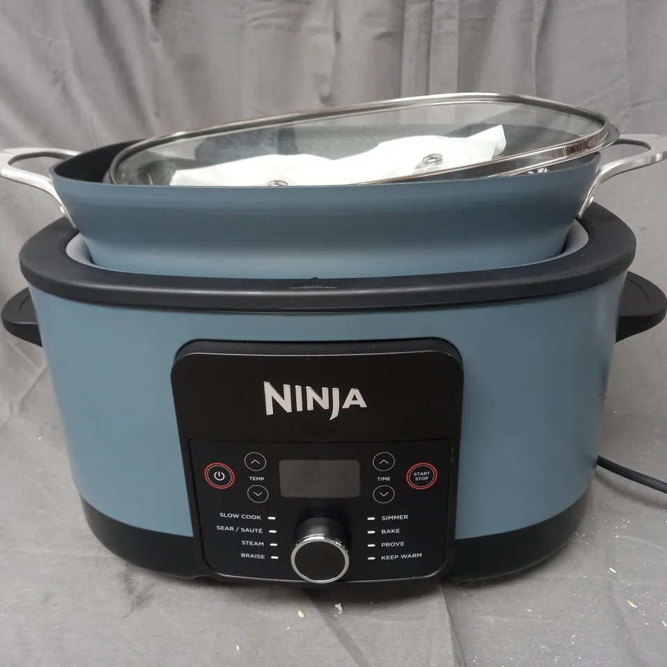 BOXED NINJA FOODI POSSIBLE COOKER 8 IN1 SLOW COOKER MC1001UK