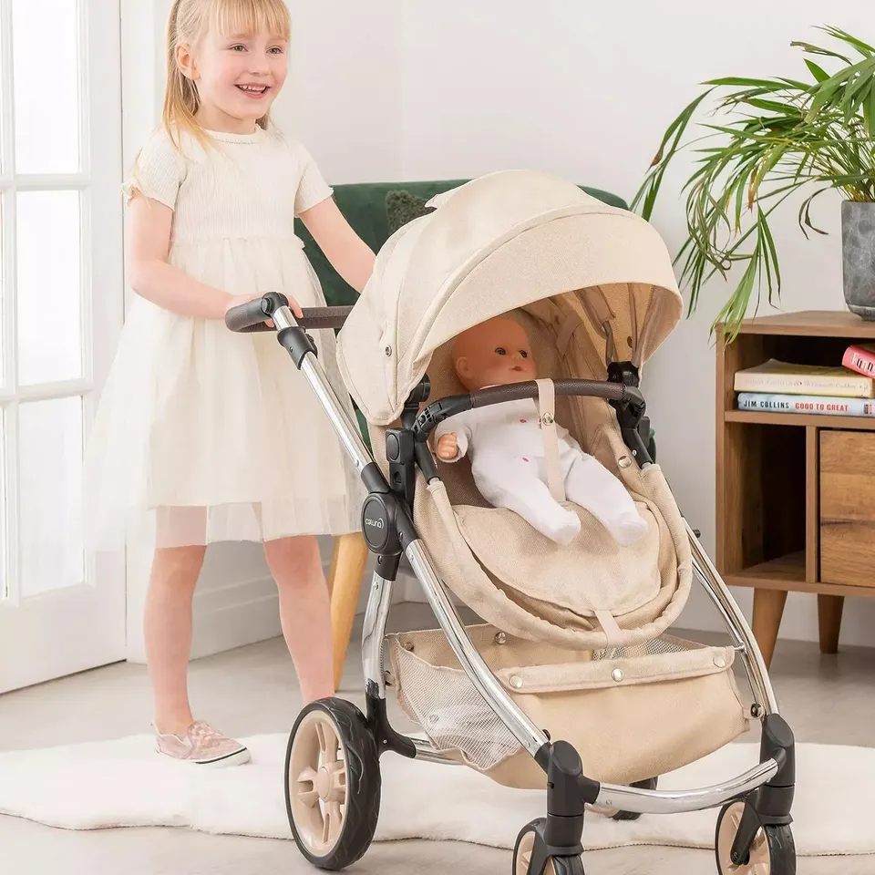 BABY CHIC CELUNA VOGUE DOLLS PRAM AGES 3+