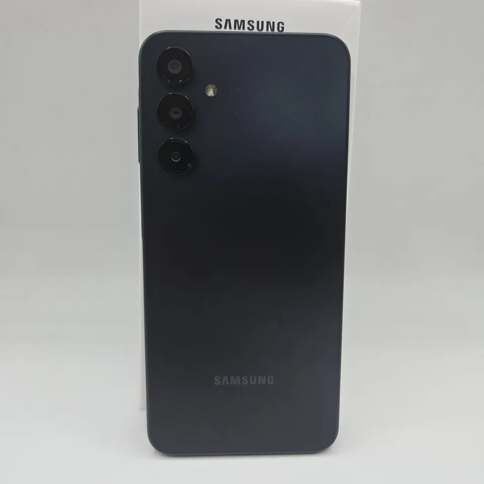 BOXED SAMSUNG GALAXY A16 4/128GB IN BLACK - SM-A165F
