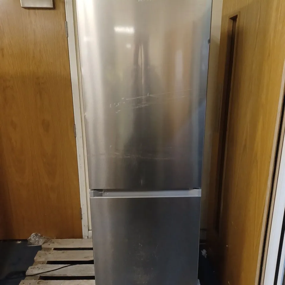 MIDEA 50/50 FREESTANDING FRIDGE FREEZER, 173L FRIDGE+100L FREEZER, 54.7CM WIDE, GREY (MDRB379FGF02)