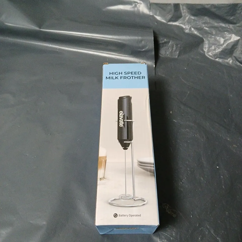 BOX OF APPROXIMATELY 15 ASSORTED HOUSEHOLD PRODUCTS INCLUDING ERASE BOARD , HIGH SPEED MILK FROTHER AND ARTIFICIAL TREE DECORATION 