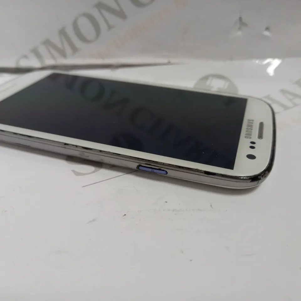 SAMSUNG GALAXY III - GTI9300 