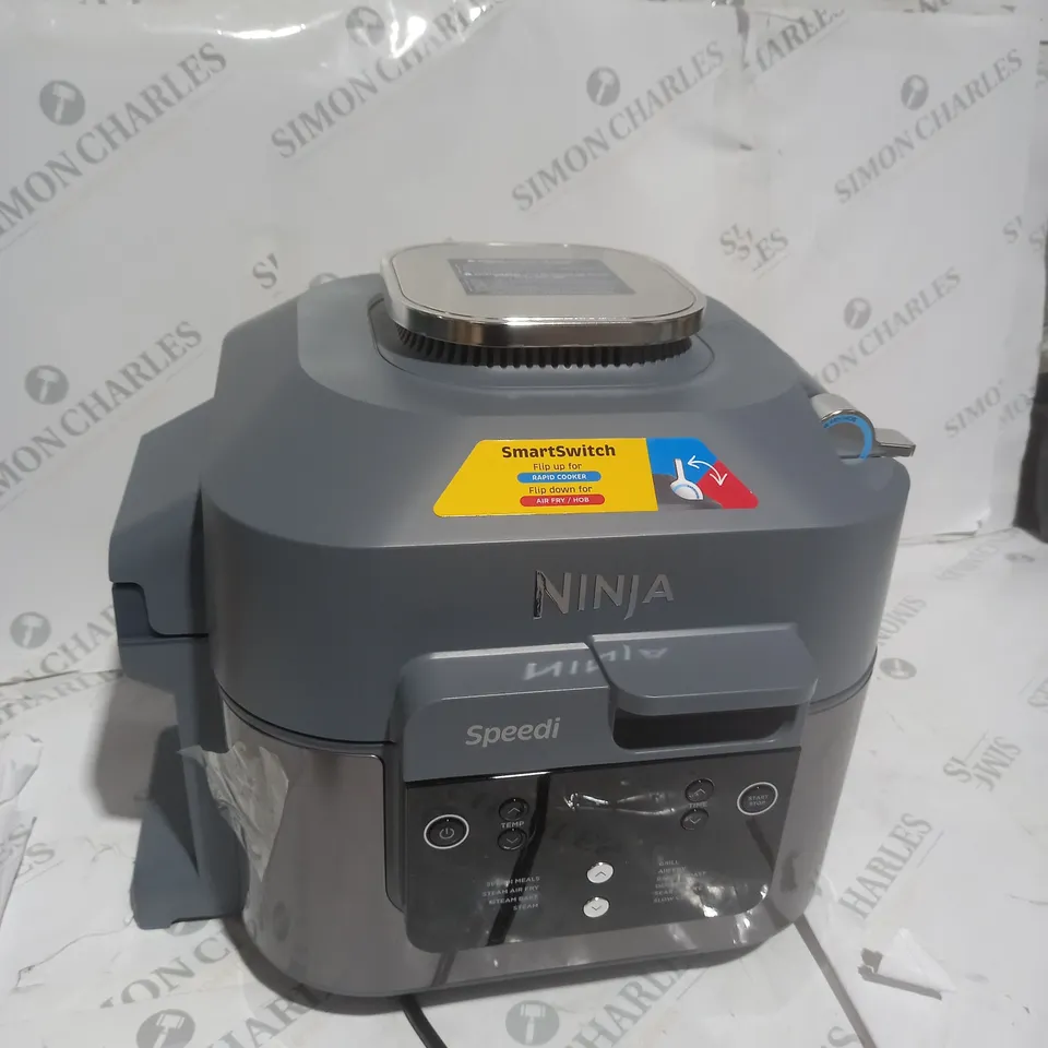 BOXED OUTLET NINJA SPEEDI 10 IN 1 5.7L RAPID-COOKER & AIR FRYER