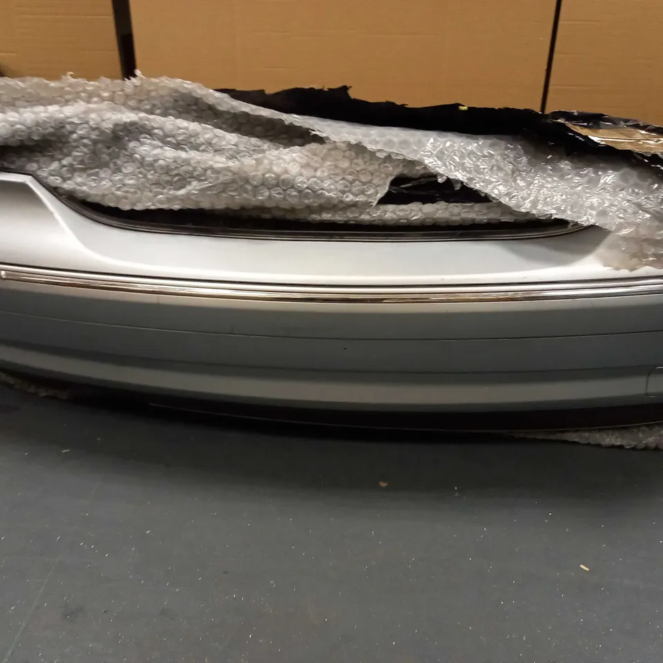 DESIGNER VEHICLE REAR BUMPER FRAME IN SILVER - MODEL UNSPECIFIED (COLLECTION ONLY)