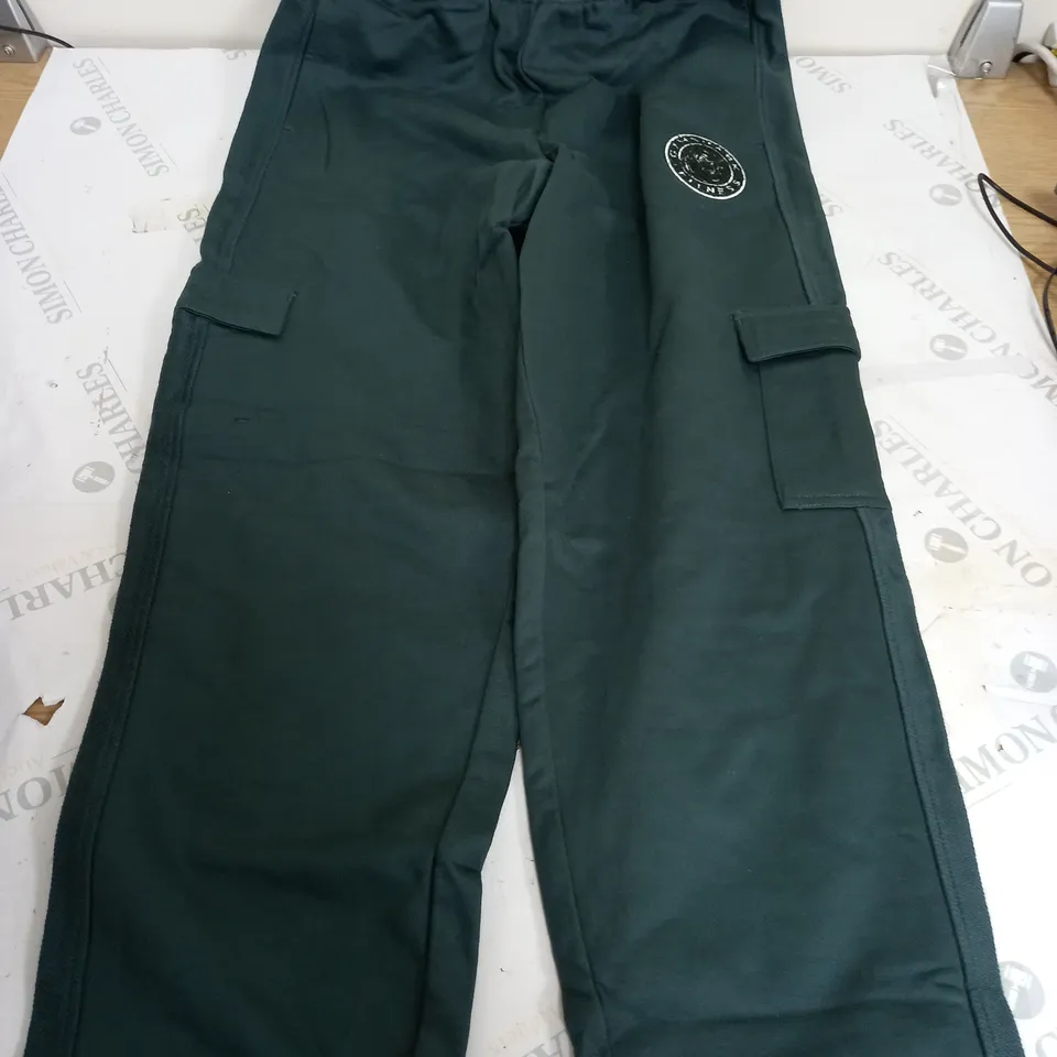 GYMSHARK LEGACY JOGGERS IN DARK GREEN - SMALL