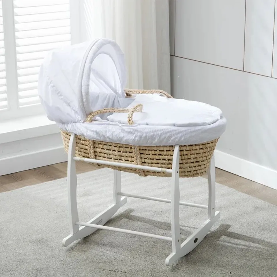 JULIEN KAL MOSES BASKET WITH BEDDING AND STAND