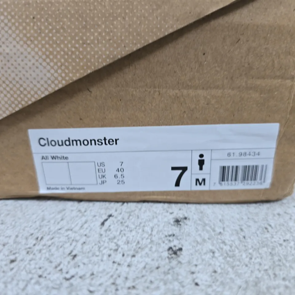 BOXED PAIR OF ON CLOUD CLOUD MONSTER TRAINERS - UK SIZE 6.5
