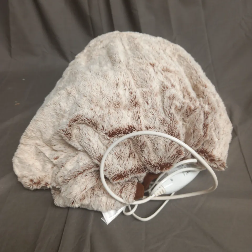 BOXED COZEE HOME CRUSHED VELVET AND VELVETSOFT DUVET SET IN NATURAL/BROWN - DOUBLE